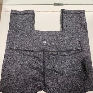 Lululemon crops